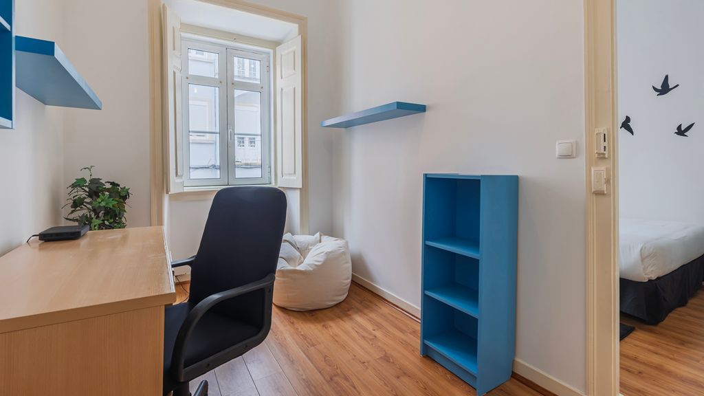 Arroios City Base | 2BR & Workspace by LovelyStay