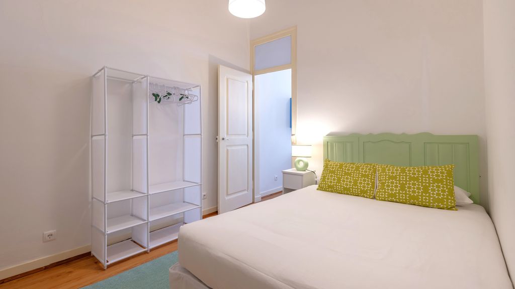 Arroios City Base | 2BR & Workspace by LovelyStay