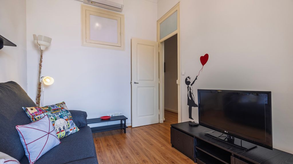 Arroios City Base | 2BR & Workspace by LovelyStay