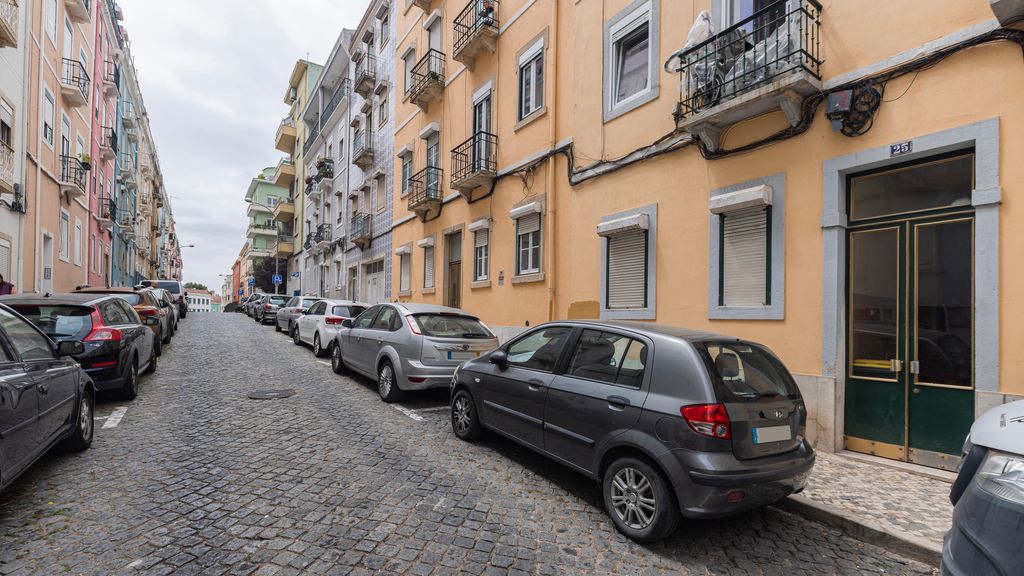 Arroios City Base | 2BR & Workspace by LovelyStay