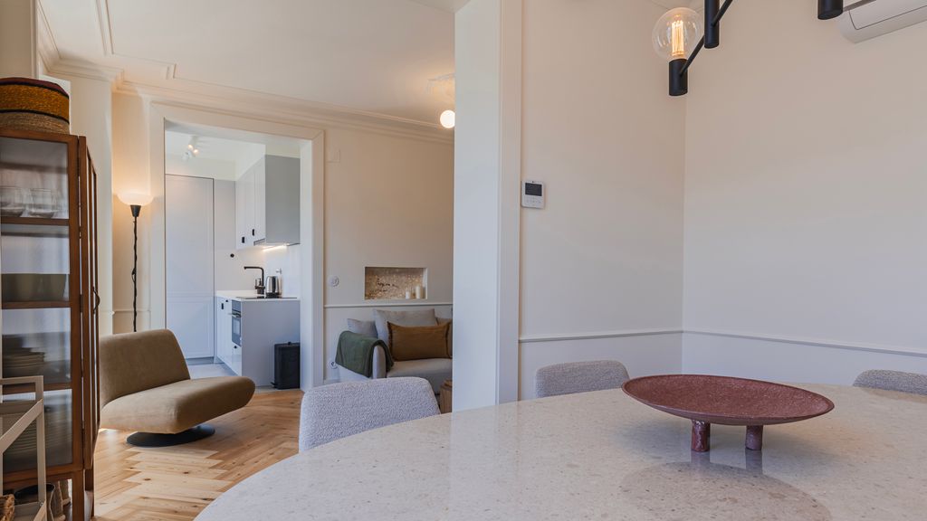 2BDR Lisbon's Historic Baixa Escape by LovelyStay