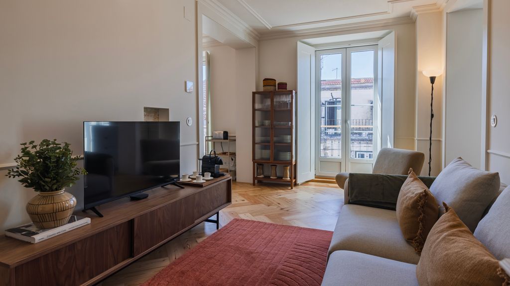2BDR Lisbon's Historic Baixa Escape by LovelyStay