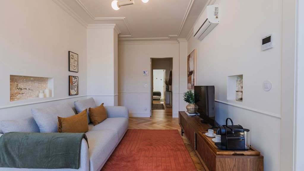 2BDR Lisbon's Historic Baixa Escape by LovelyStay