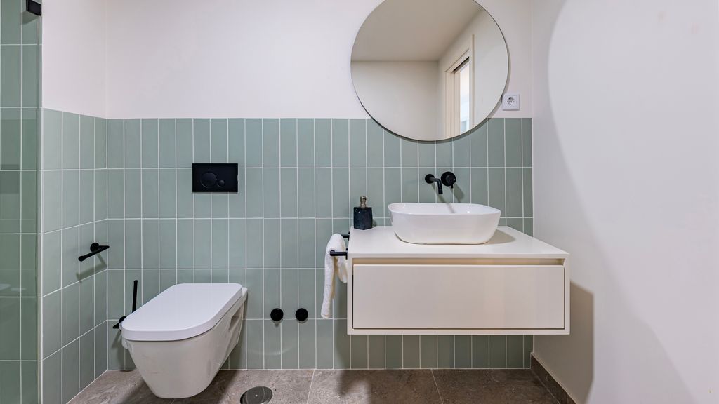1BDR Modern Peniche Stay with Pool by LovelyStay