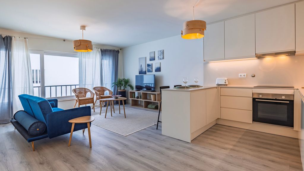 1BDR Modern Peniche Stay with Pool by LovelyStay