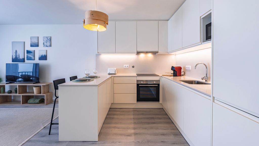 1BDR Modern Peniche Stay with Pool by LovelyStay