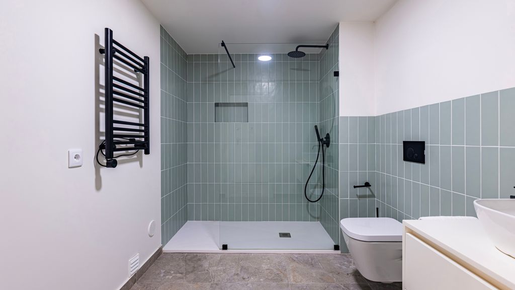 1BDR Modern Peniche Stay with Pool by LovelyStay