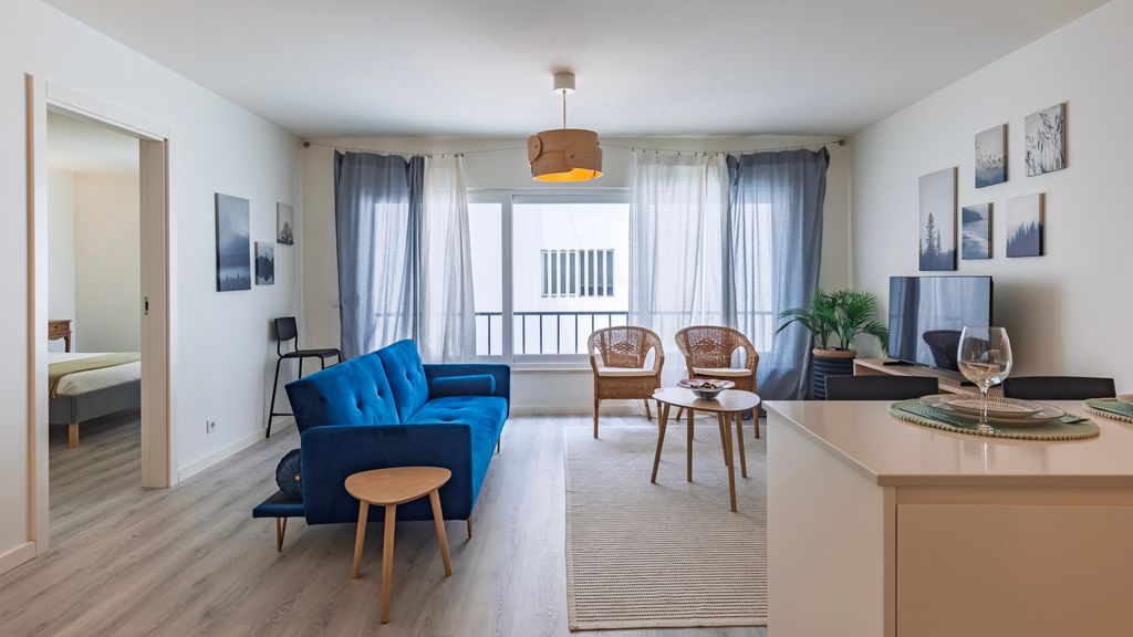 1BDR Modern Peniche Stay with Pool by LovelyStay