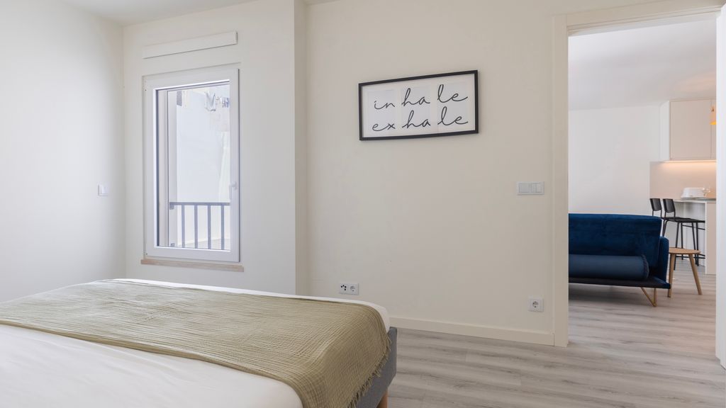 1BDR Modern Peniche Stay with Pool by LovelyStay