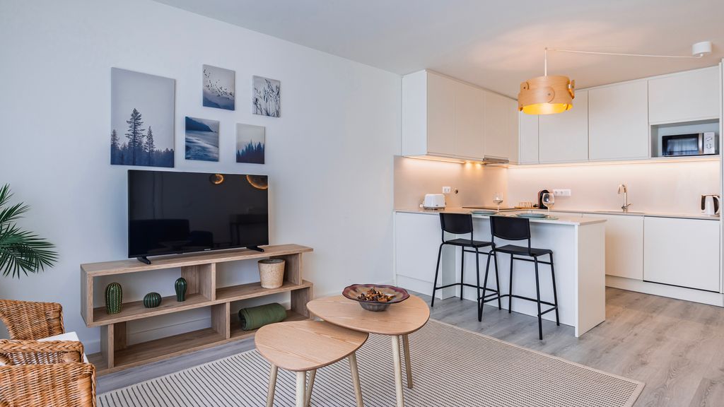 1BDR Modern Peniche Stay with Pool by LovelyStay