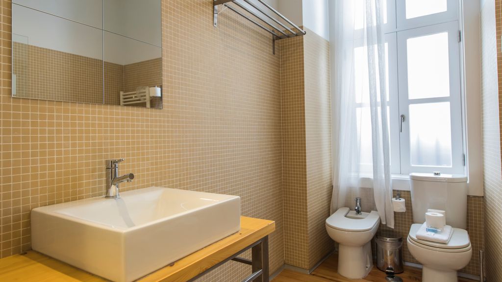 Elegant 2BDR Flat in Historic Baixa by LovelyStay