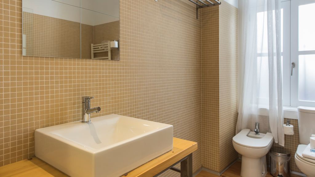 Elegant 2BDR Flat in Historic Baixa by LovelyStay