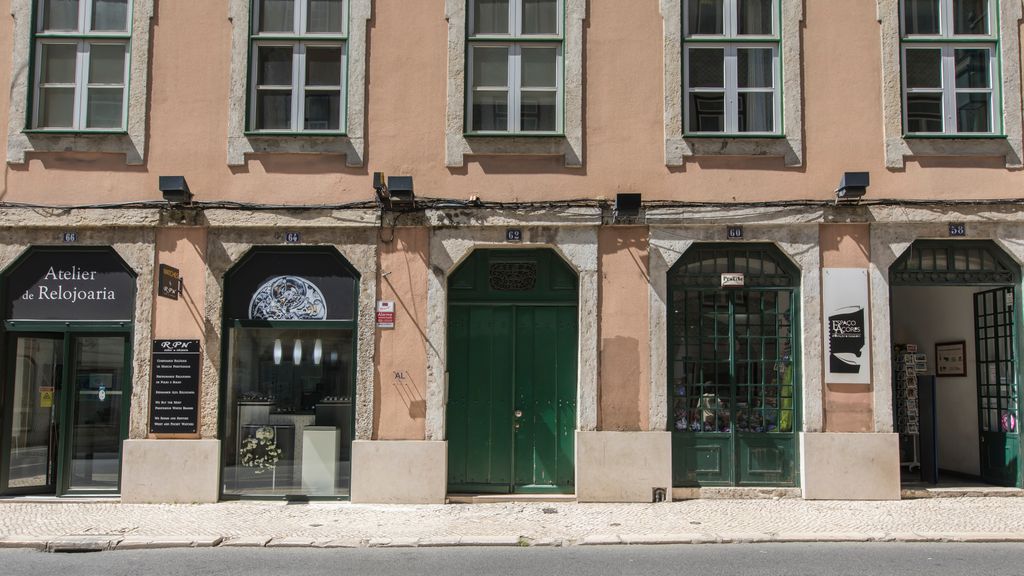 Elegant 2BDR Flat in Historic Baixa by LovelyStay