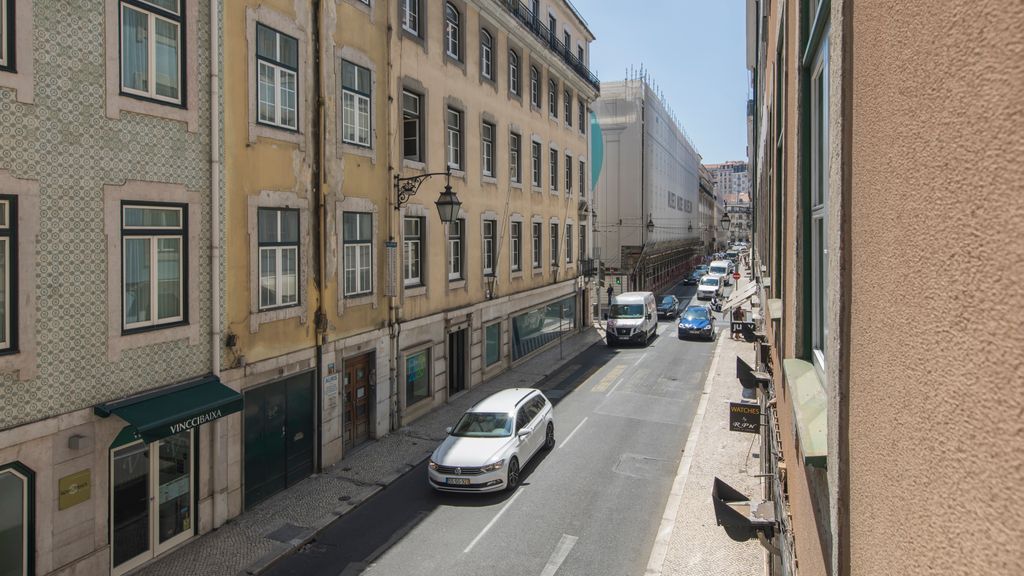 Elegant 2BDR Flat in Historic Baixa by LovelyStay