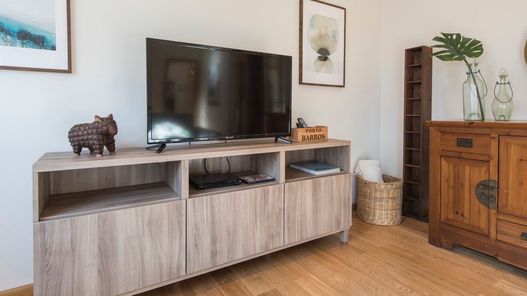 Belem 2BR with Balcony & City Views by LovelyStay
