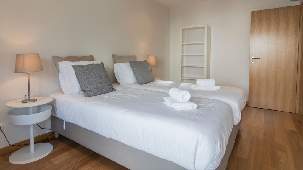 Belem 2BR with Balcony & City Views by LovelyStay