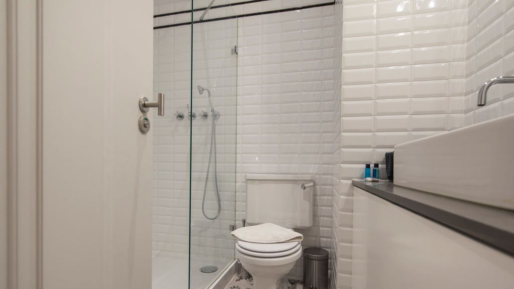 Charming Baixa 3BR with Balcony by LovelyStay
