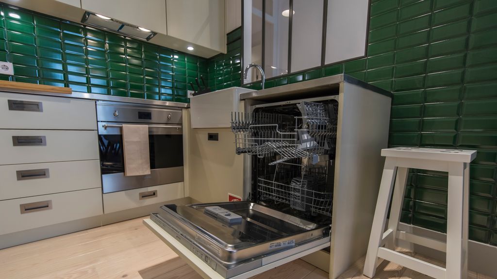 Charming Baixa 3BR with Balcony by LovelyStay