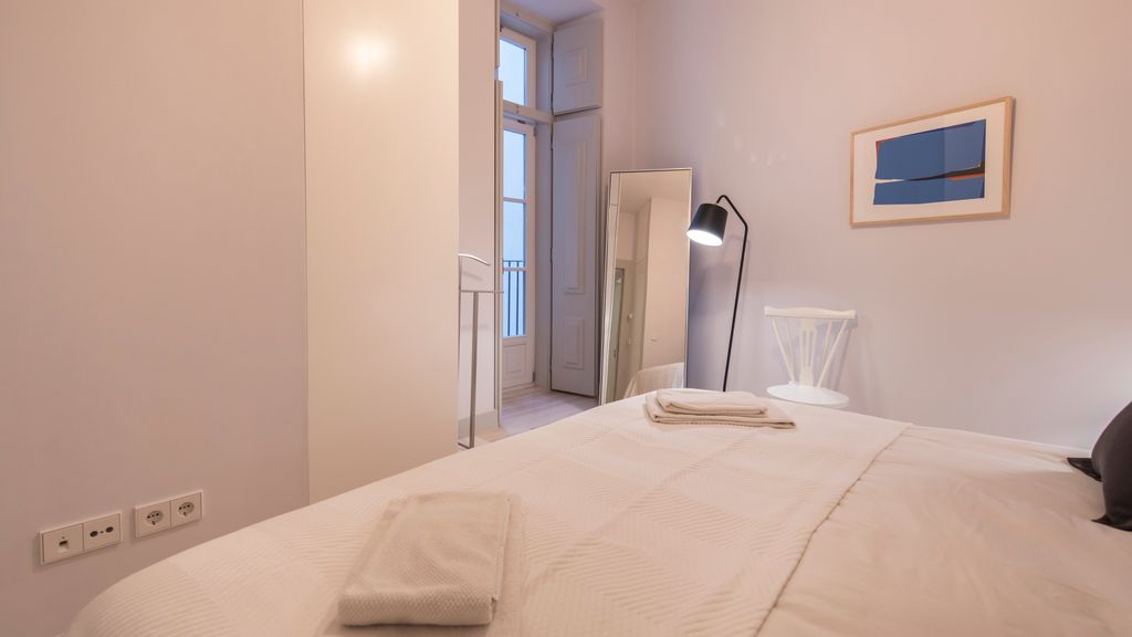 Charming Baixa 3BR with Balcony by LovelyStay