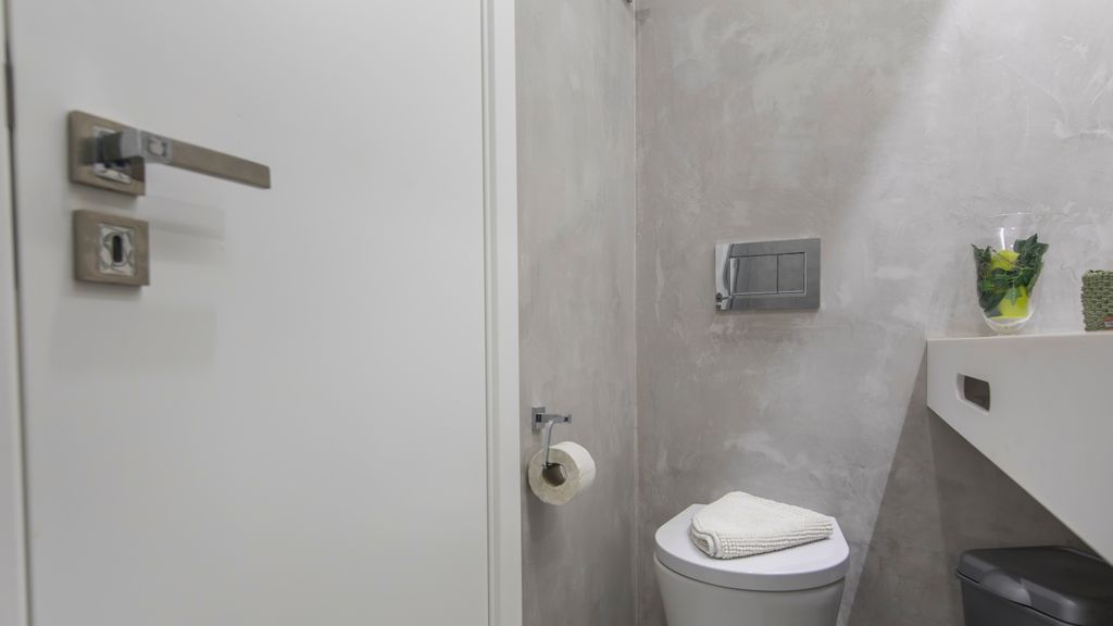 Vintage Flat Near Santa Justa's Lift by LovelyStay