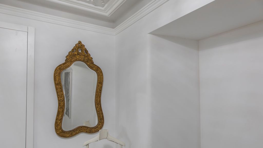 Vintage Flat Near Santa Justa's Lift by LovelyStay