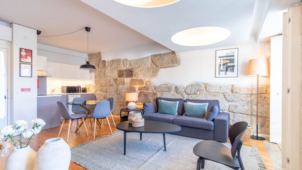 São Domingos Apartment by LovelyStay