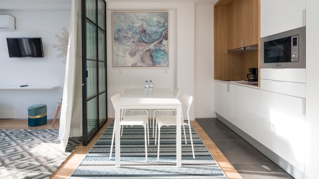 Wohaza Flat w/ Parking by LovelyStay