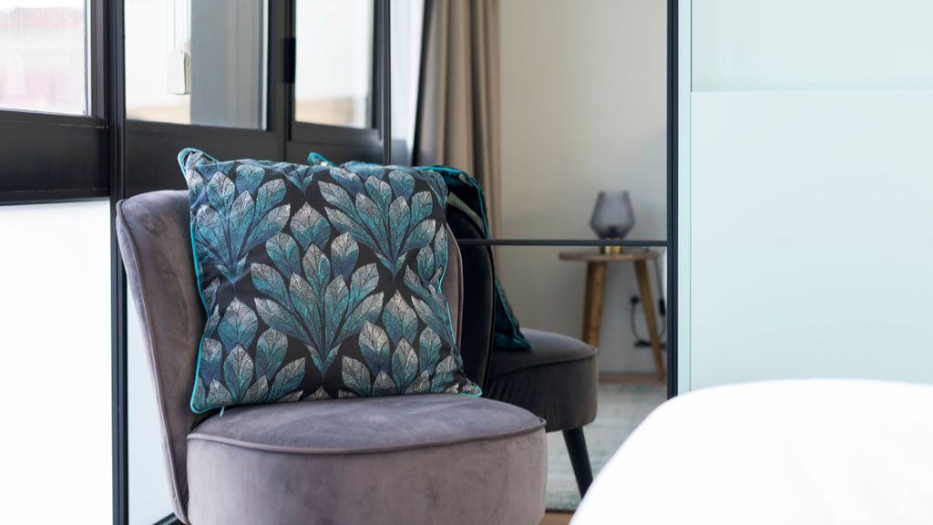 Wohaza Flat w/ Parking by LovelyStay