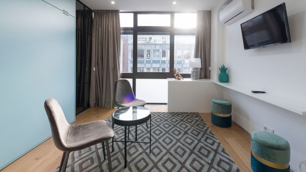 Wohaza Flat w/ Parking by LovelyStay