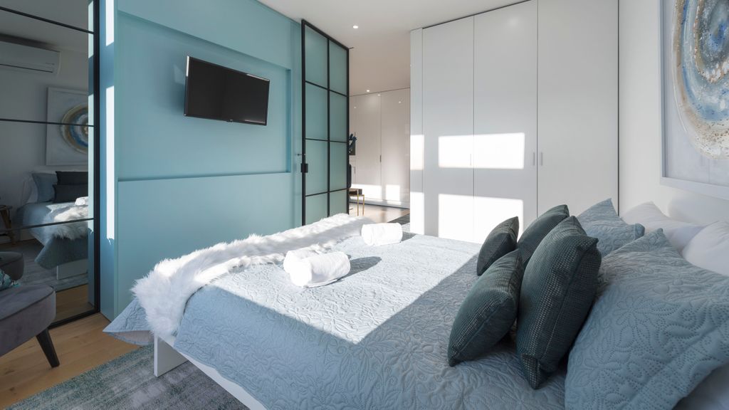 Wohaza Flat w/ Parking by LovelyStay