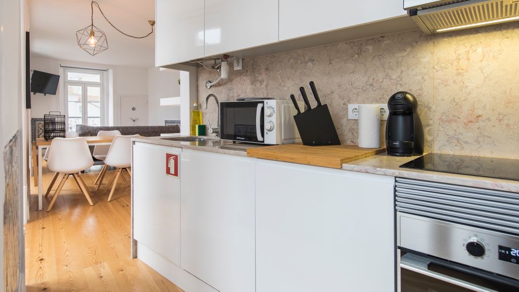 Lusitano's 2BDR Apartment in Alfama by LovelyStay
