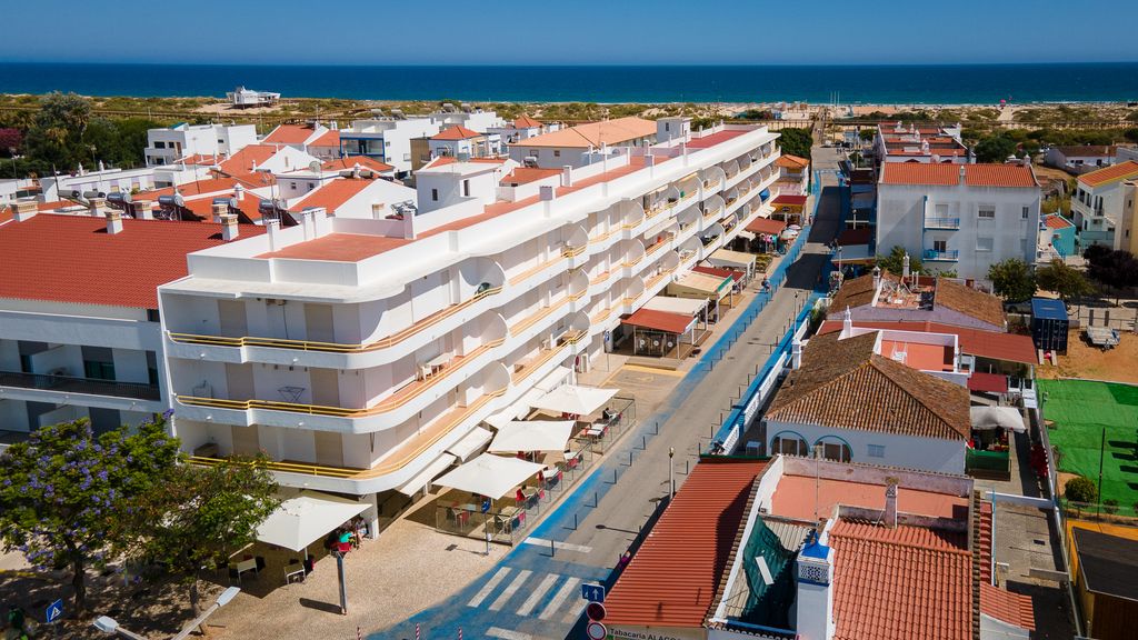 2BD Apartment in Alagoa Beach by LovelyStay