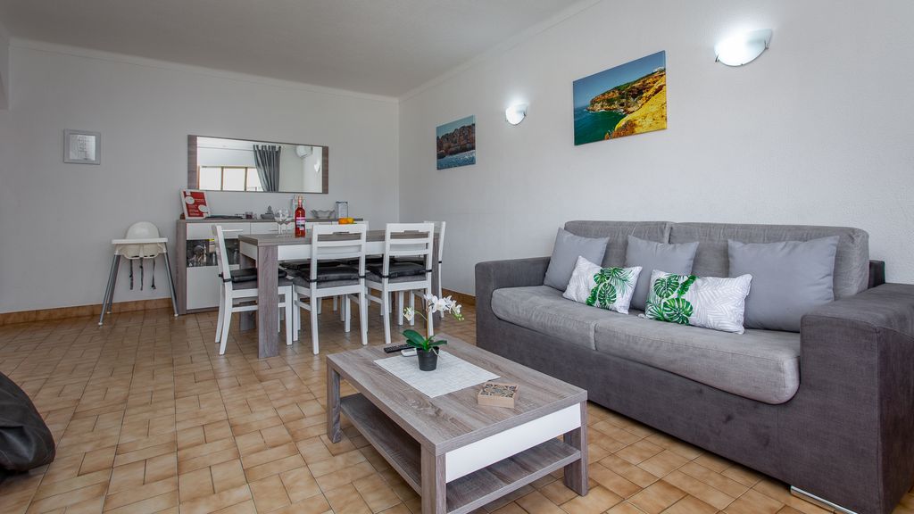 2BD Apartment in Alagoa Beach by LovelyStay