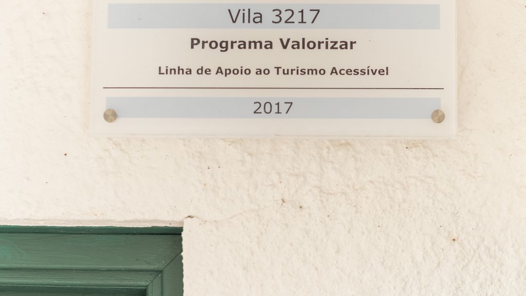 Green Oasis Villa w/Parking by beach by LovelyStay