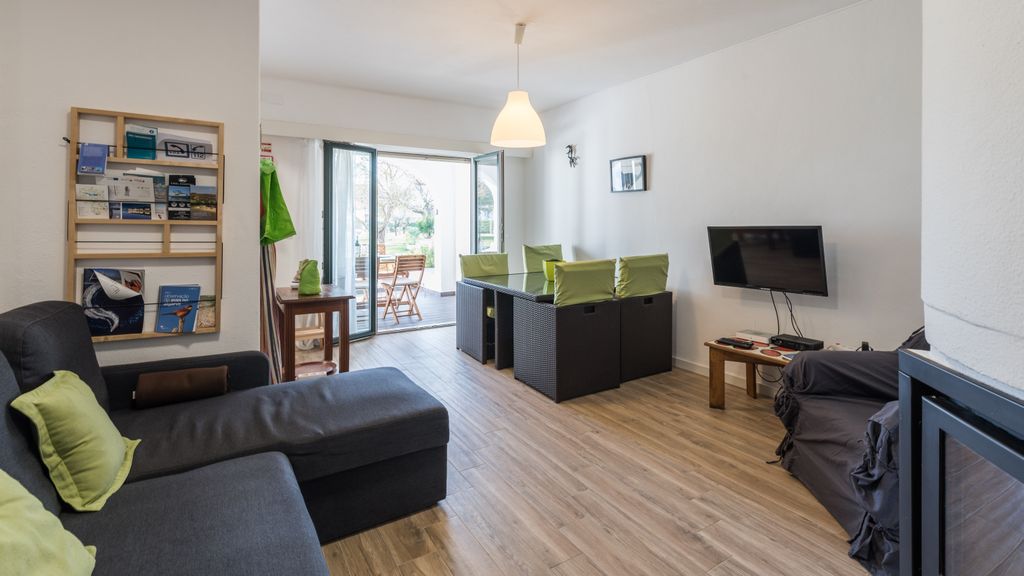 Green Oasis Villa w/Parking by beach by LovelyStay