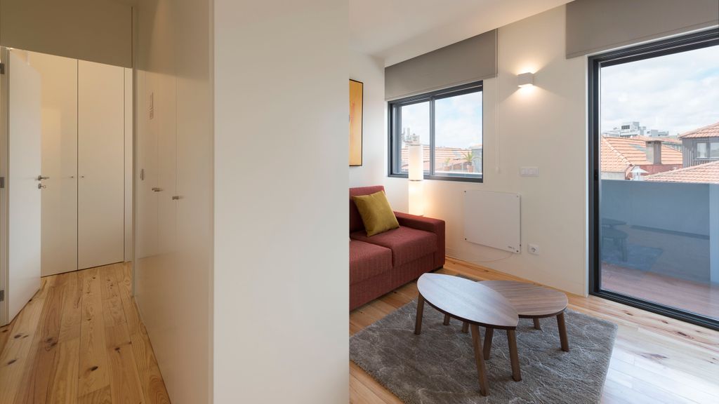 Gorgeous Modern Flat w/ Balcony by LovelyStay