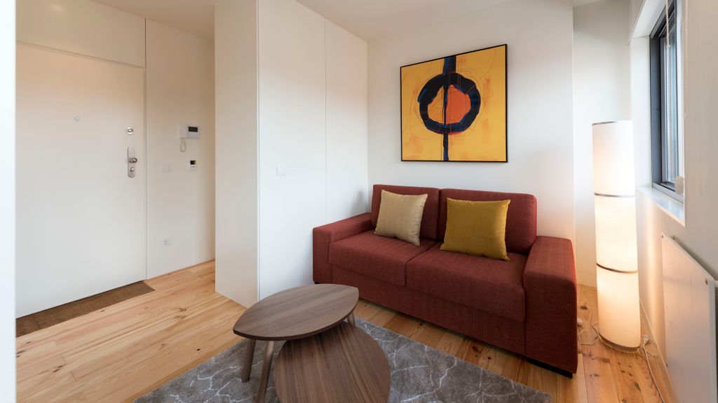 Gorgeous Modern Flat w/ Balcony by LovelyStay