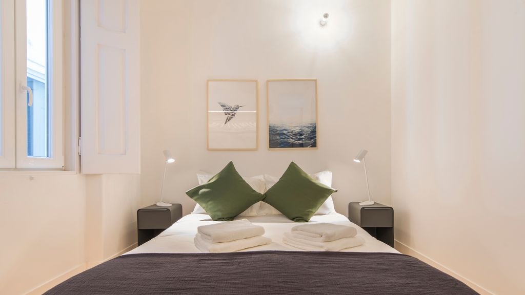 Wide & Bright 4 Families by LovelyStay