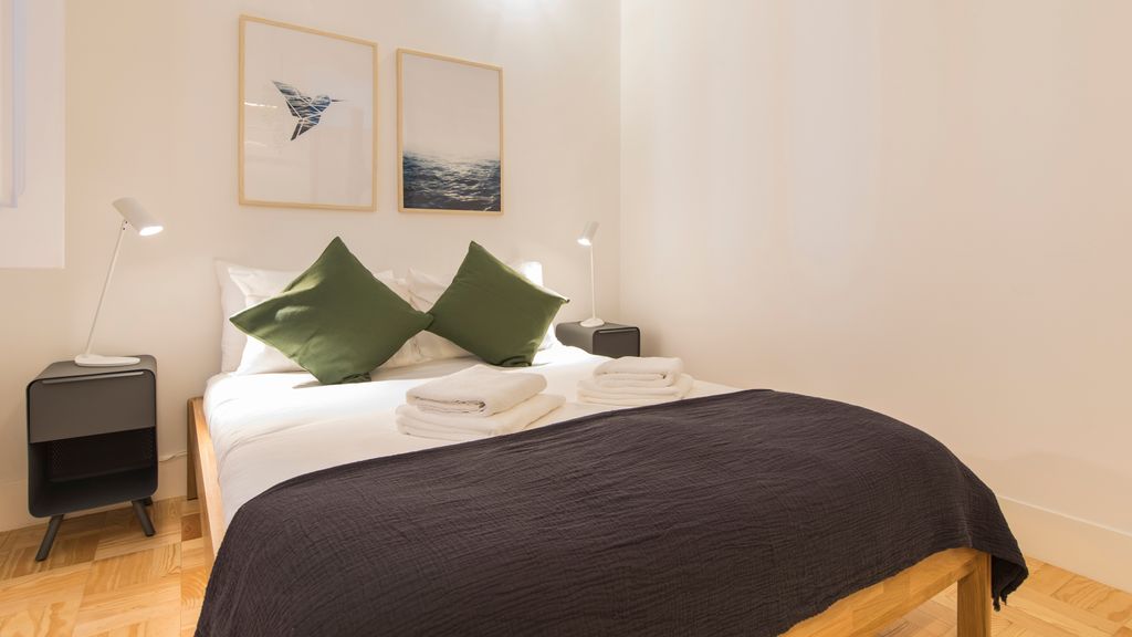 Wide & Bright 4 Families by LovelyStay