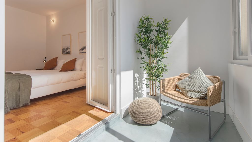 Wide & Bright 4 Families by LovelyStay
