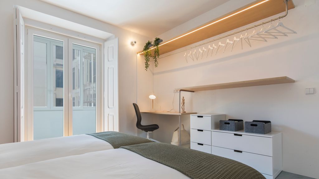 Wide & Bright 4 Families by LovelyStay