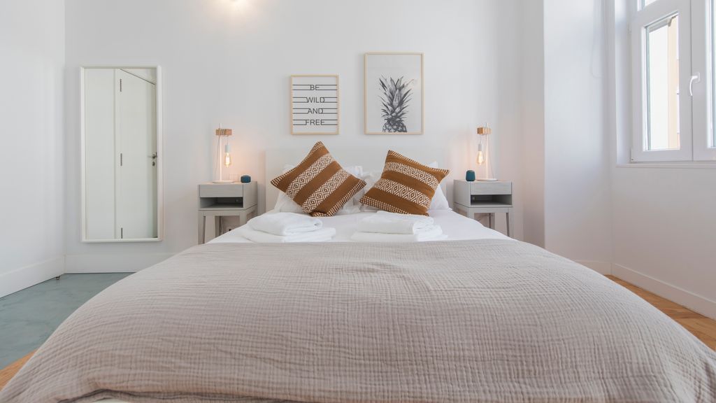 Wide & Bright 4 Families by LovelyStay
