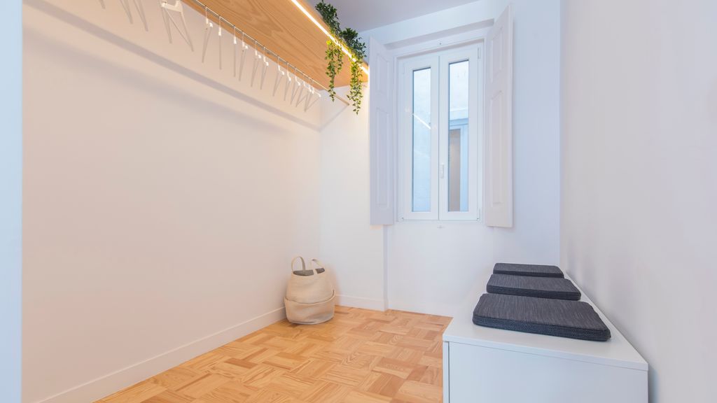 Wide & Bright 4 Families by LovelyStay