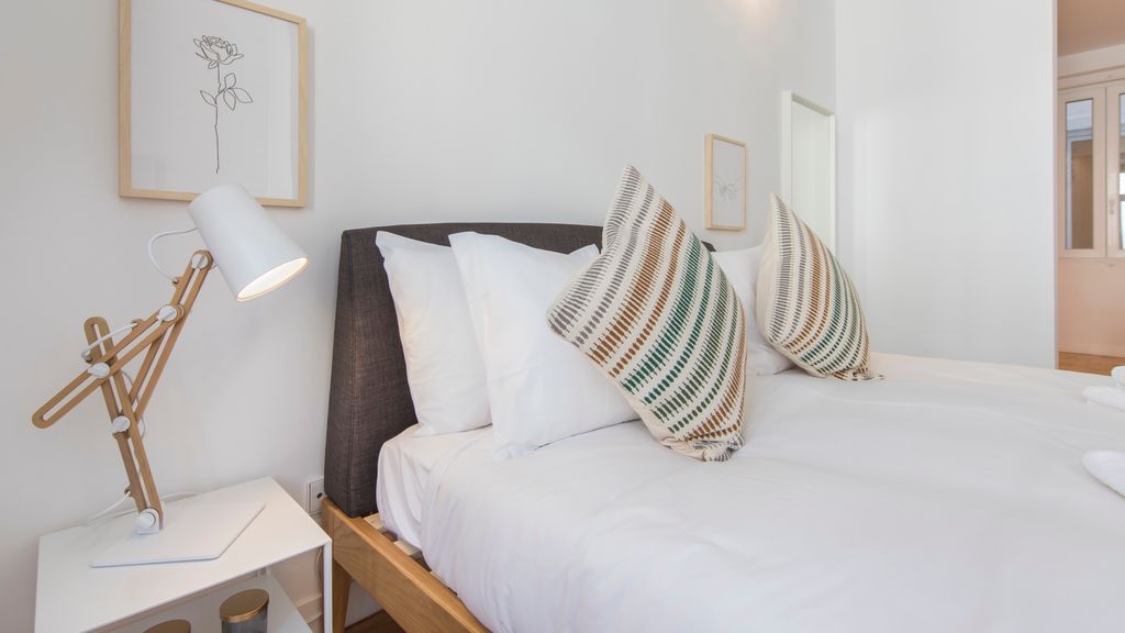 Wide & Bright 4 Families by LovelyStay