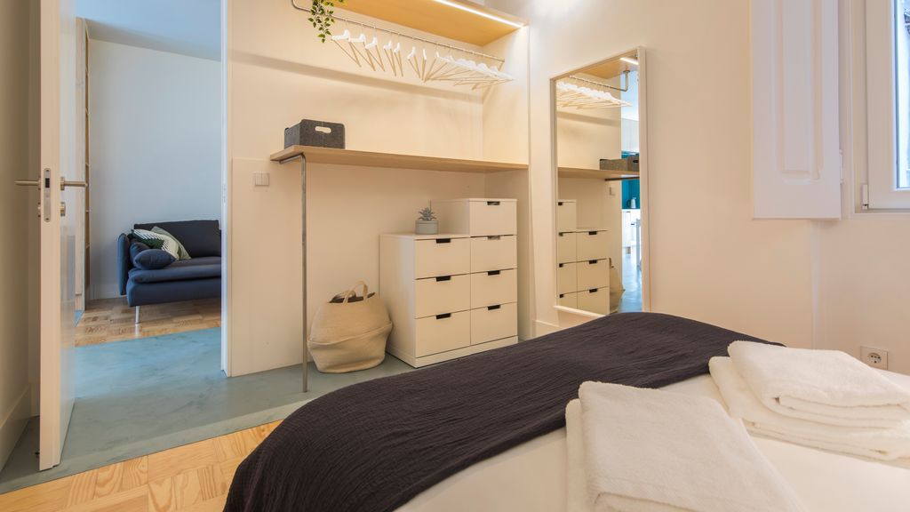 Wide & Bright 4 Families by LovelyStay