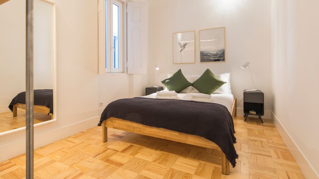 Wide & Bright 4 Families by LovelyStay