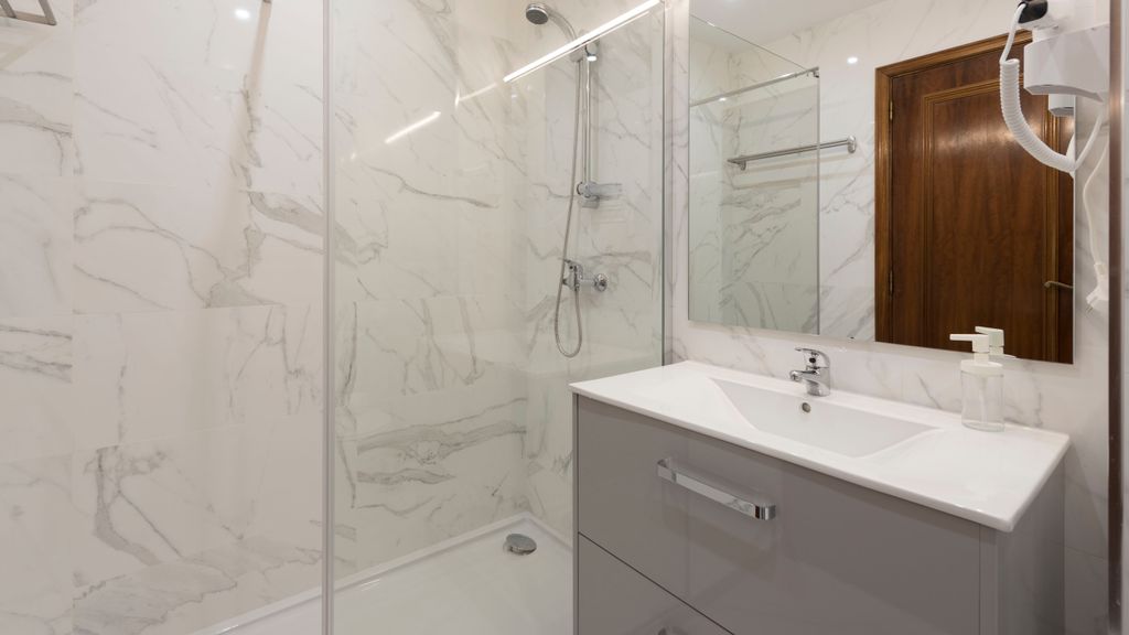 Heritage Collection House w/ 4BR by LovelyStay