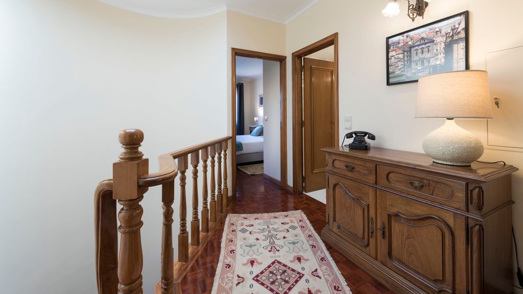 Heritage Collection House w/ 4BR by LovelyStay