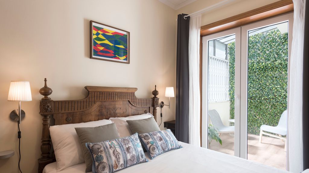 Heritage Collection House w/ 4BR by LovelyStay