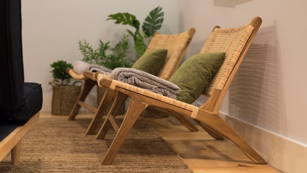 Porto Hidden Living W/ Backyard by LovelyStay